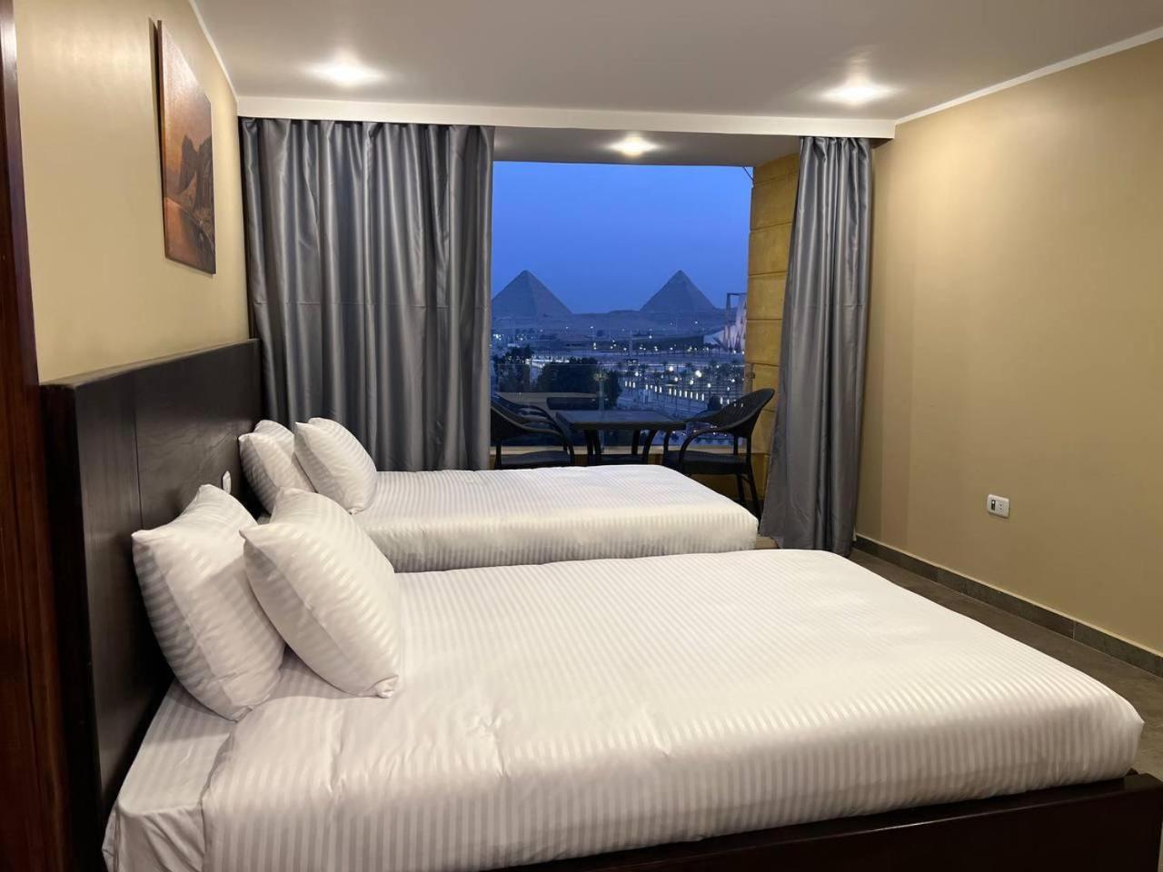 Pyramids View 3*
